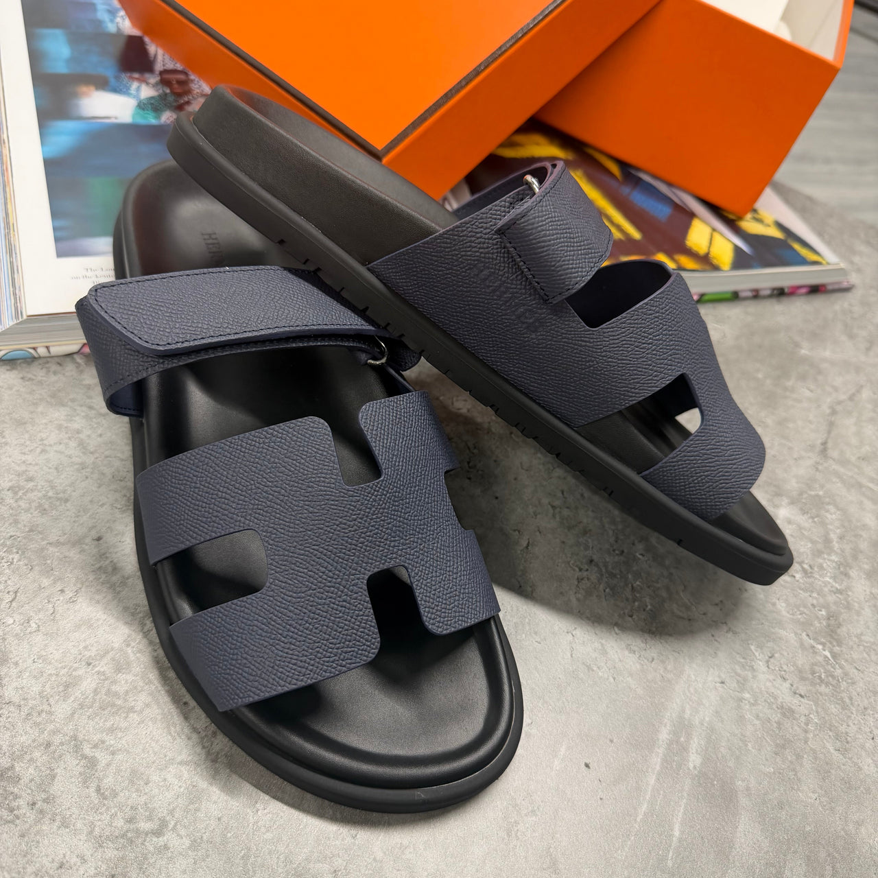 (PRE ORDER) H STRAP SLIDES - NAVY