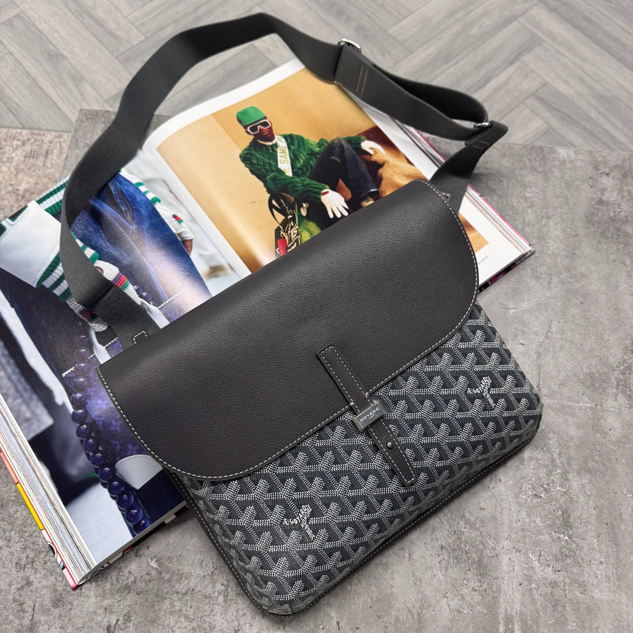 (PRE ORDER) GYRD MAN BAG - GREY