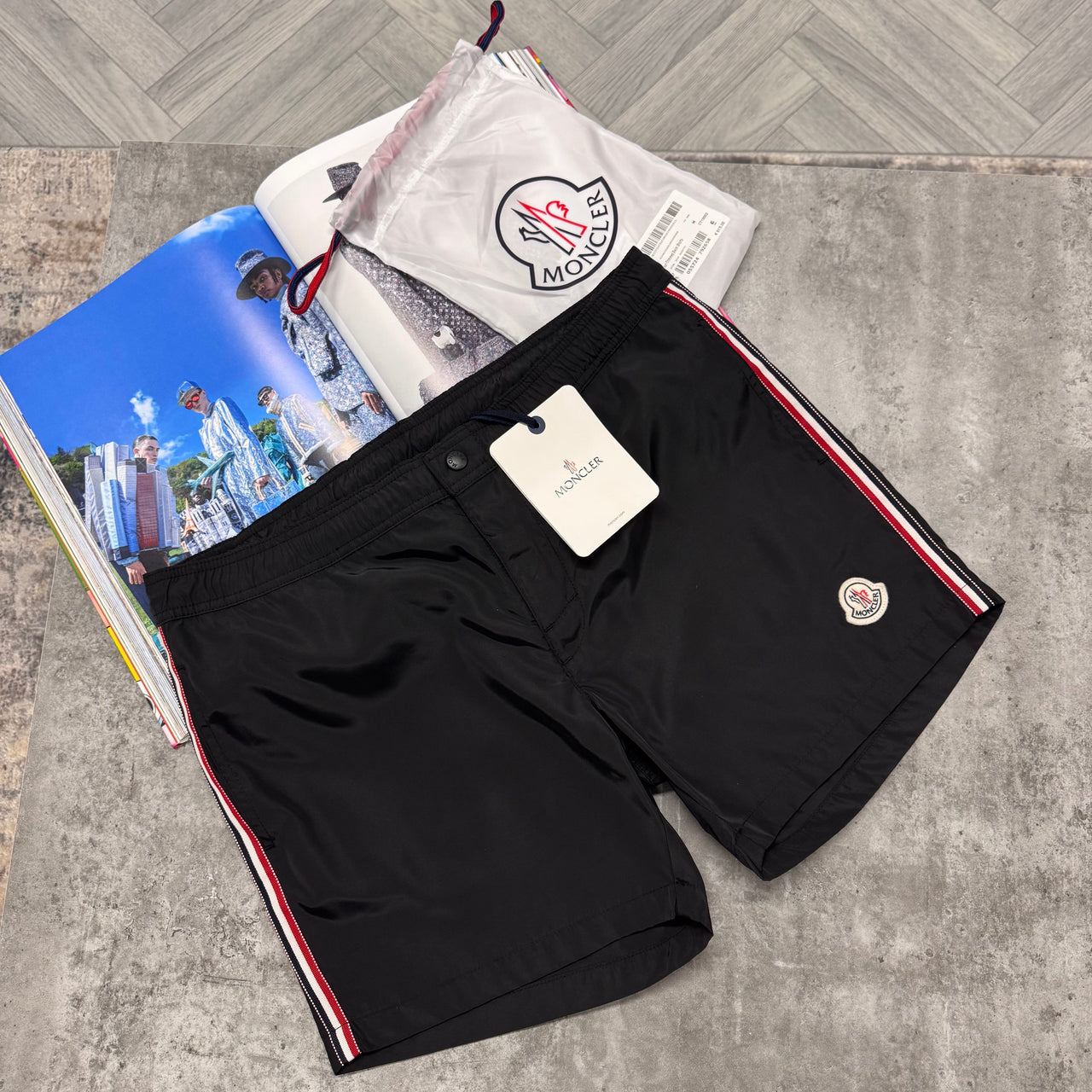 MNCLR STRIPED BAGGED SWIMS - BLACK