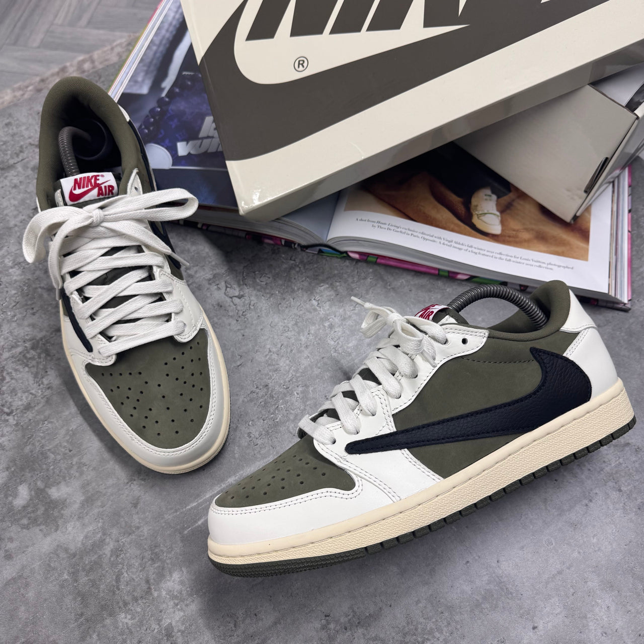 (PRE ORDER) NI X TS JORDAN 1 - MID OLIVE