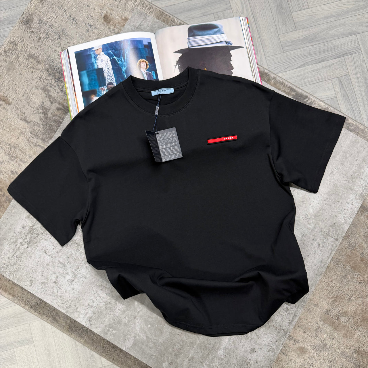 PDA LOGO T SHIRT - BLACK