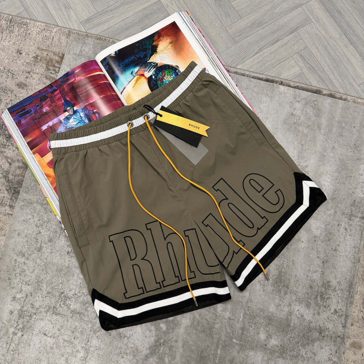 RHU SHORTS - KHAKI